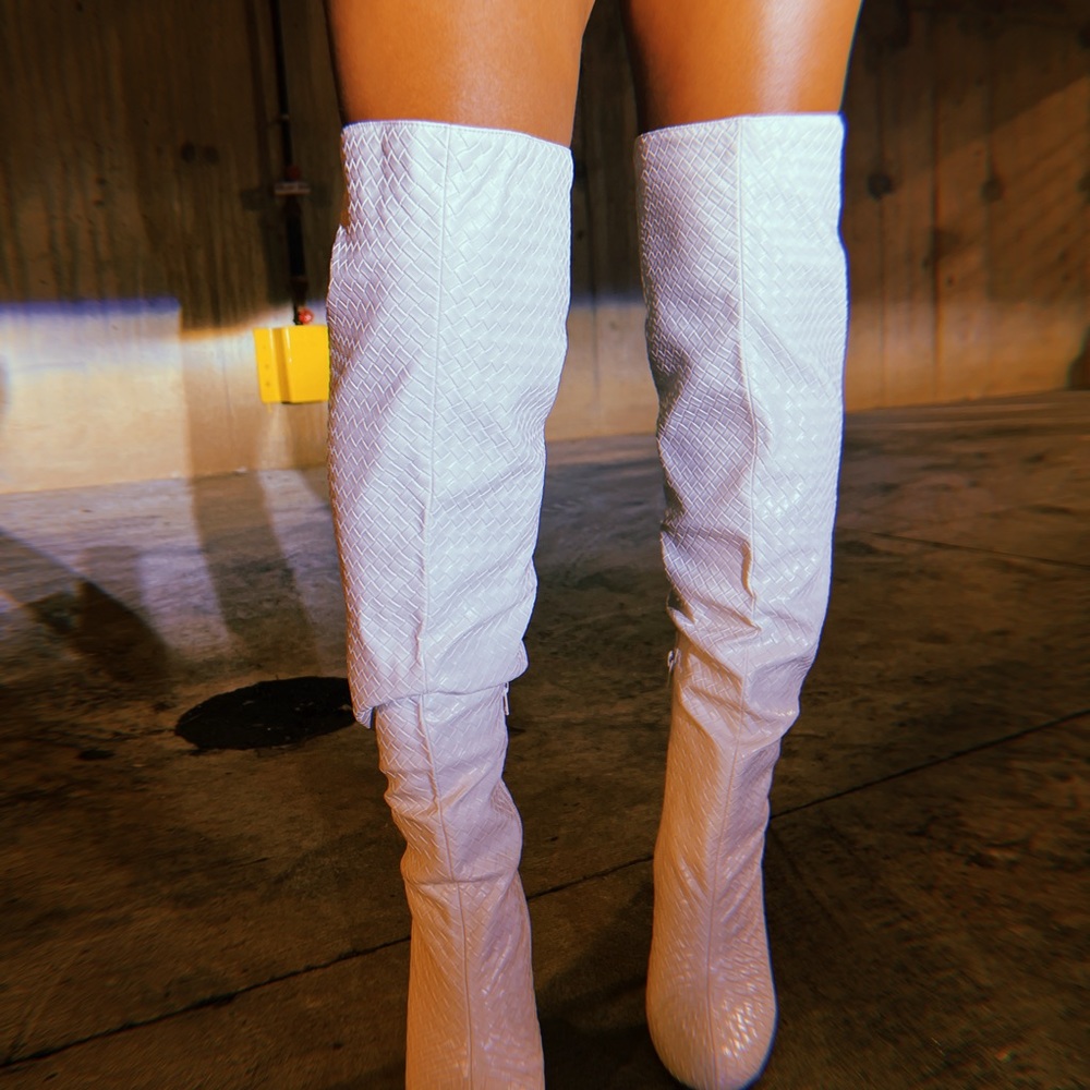 Off-white thigh high boot with woven detailed vegan leather and stilleto heel. - Picture 6 of 6